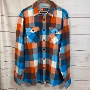 New with tags! Men’s 2X button up long sleeve shirt, The American Outdoorsman